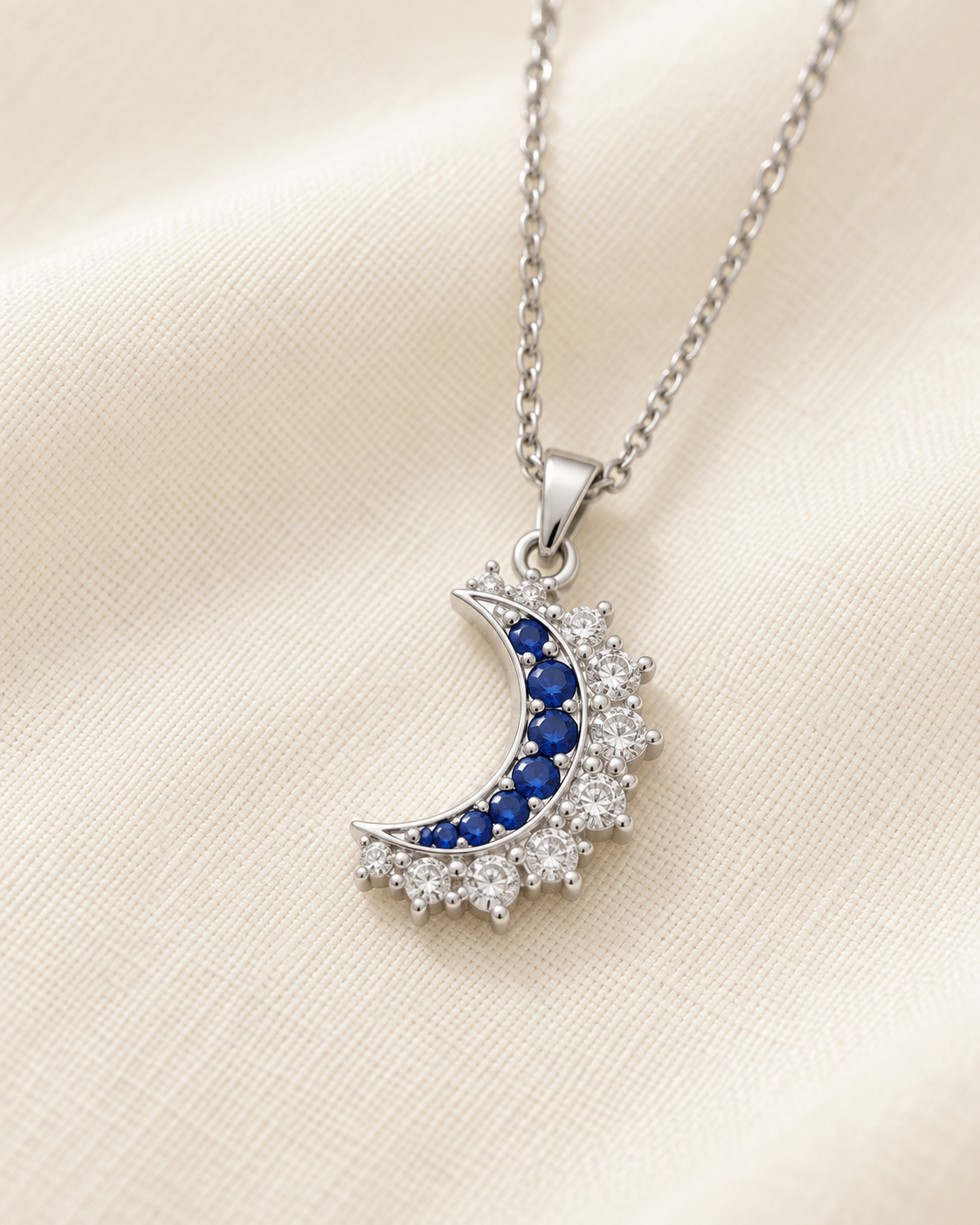 Collier Soleil & Lune — Argent gros plan